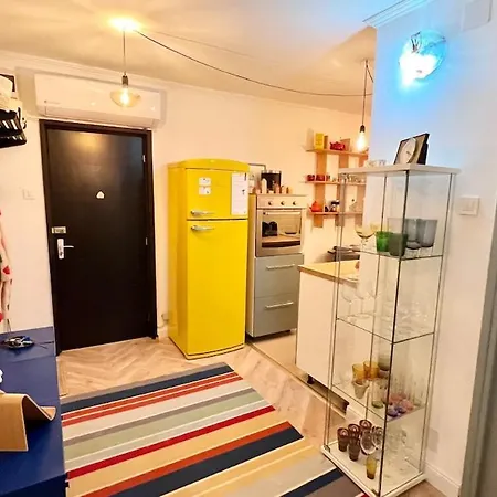 Stella's Park View * 부쿠레슈티